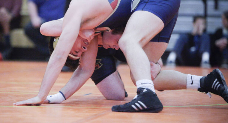 Wrestling: DV vs Corona